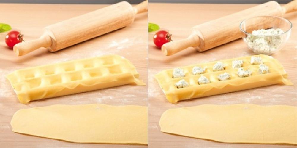 DELICIA RAVIOLI MOULD 10PCS, SQUARE, Tescoma