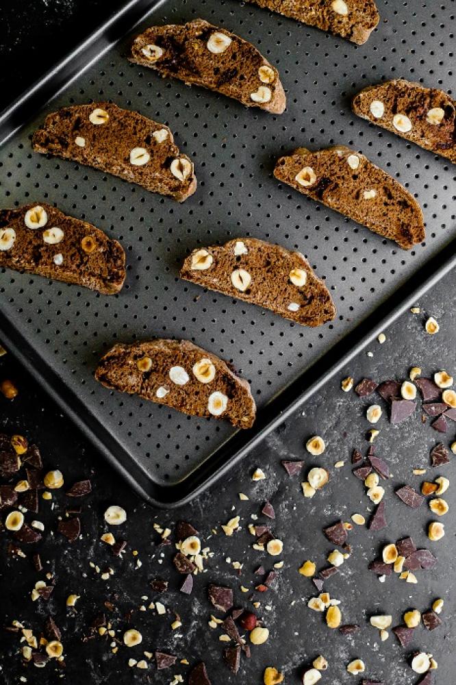 MASTERCLASS CRUSTY BAKE NON-STICK BAKING/COOKIE TRAY, 39X27X2CM, SLEEVED, Masterclass