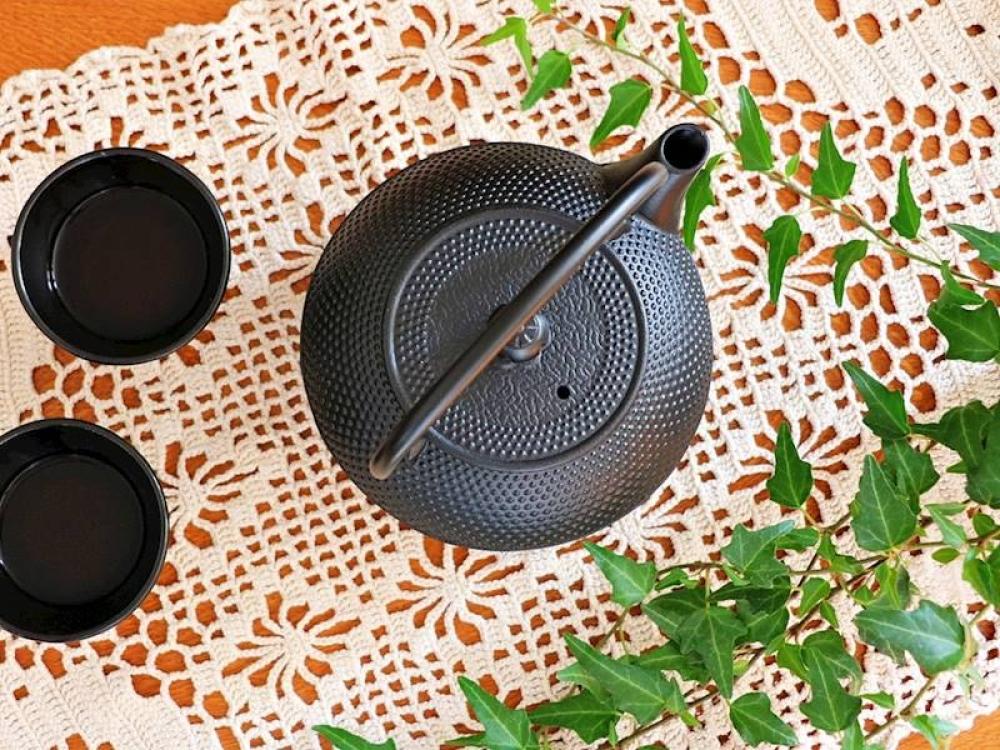 GIFT SET TEAPOT 0.8L, CUPS 100ML 2PCS, PAD, BLACK, CAST IRON, MPL Consulting