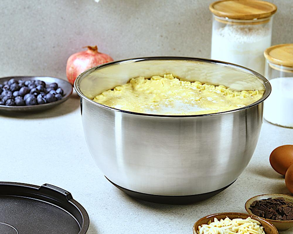 MIXING BOWL D18CM STAINLESS STEEL, WITH SILICON BOTTOM, WITH LID, Kesper