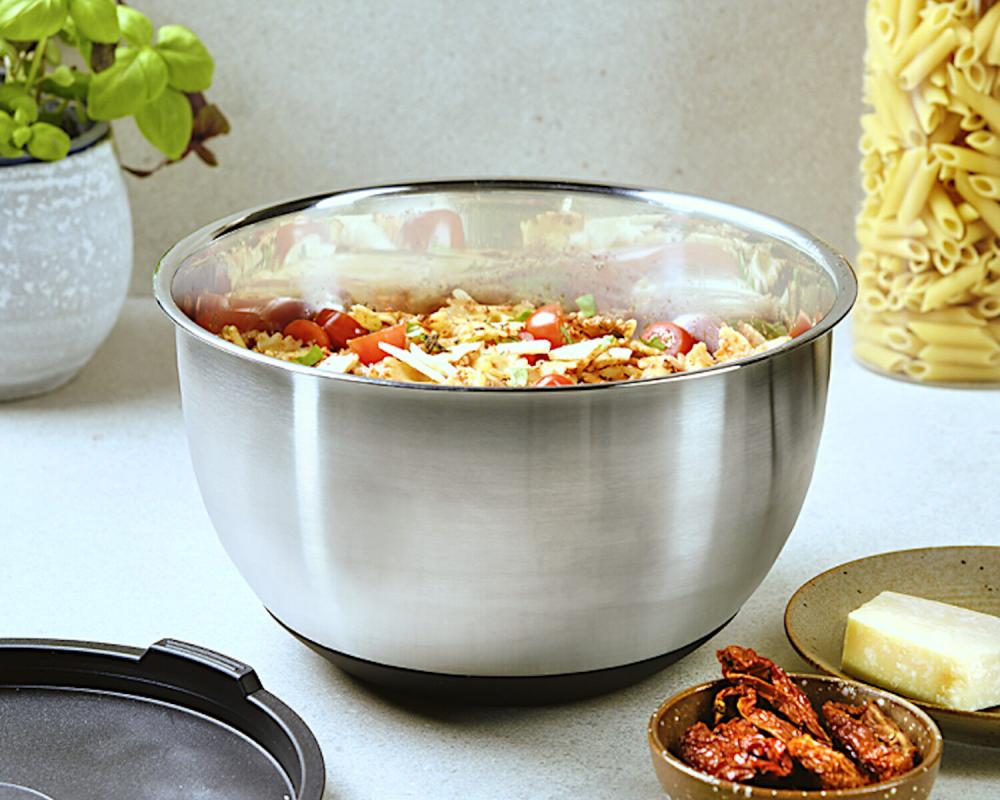 MIXING BOWL D18CM STAINLESS STEEL, WITH SILICON BOTTOM, WITH LID, Kesper