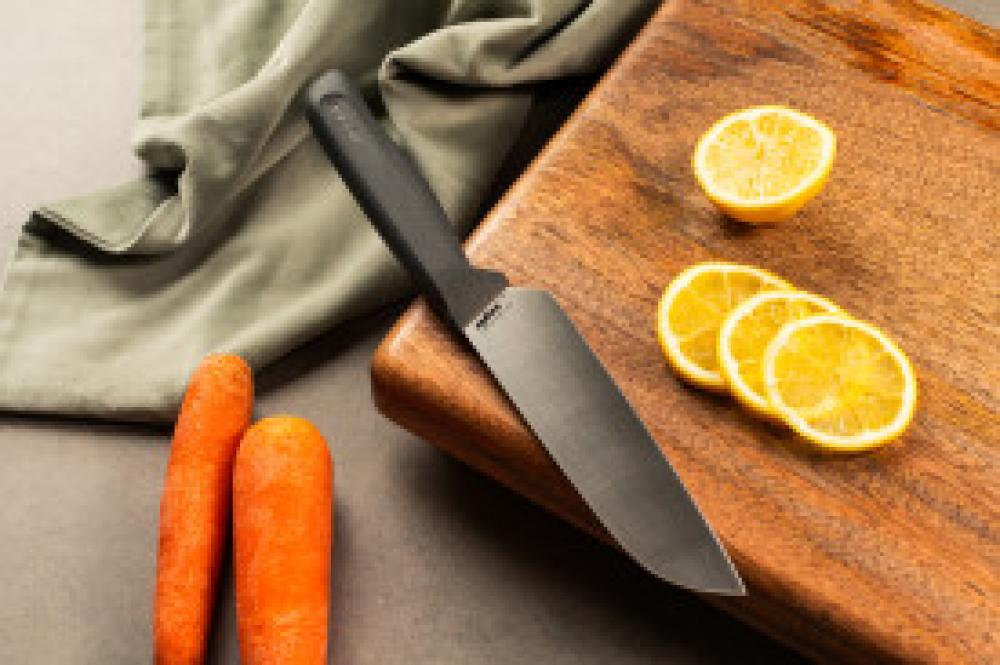 ZYLISS SANTOKU NAZIS 15CM, PĀRSTR.SALMU PLASTMASA/NER.TĒR., Zyliss
