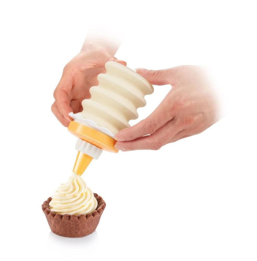 DELICIA ACCORDION SQUEEZE DECORATOR, 5 NOZZLES, PLASTIC, Tescoma